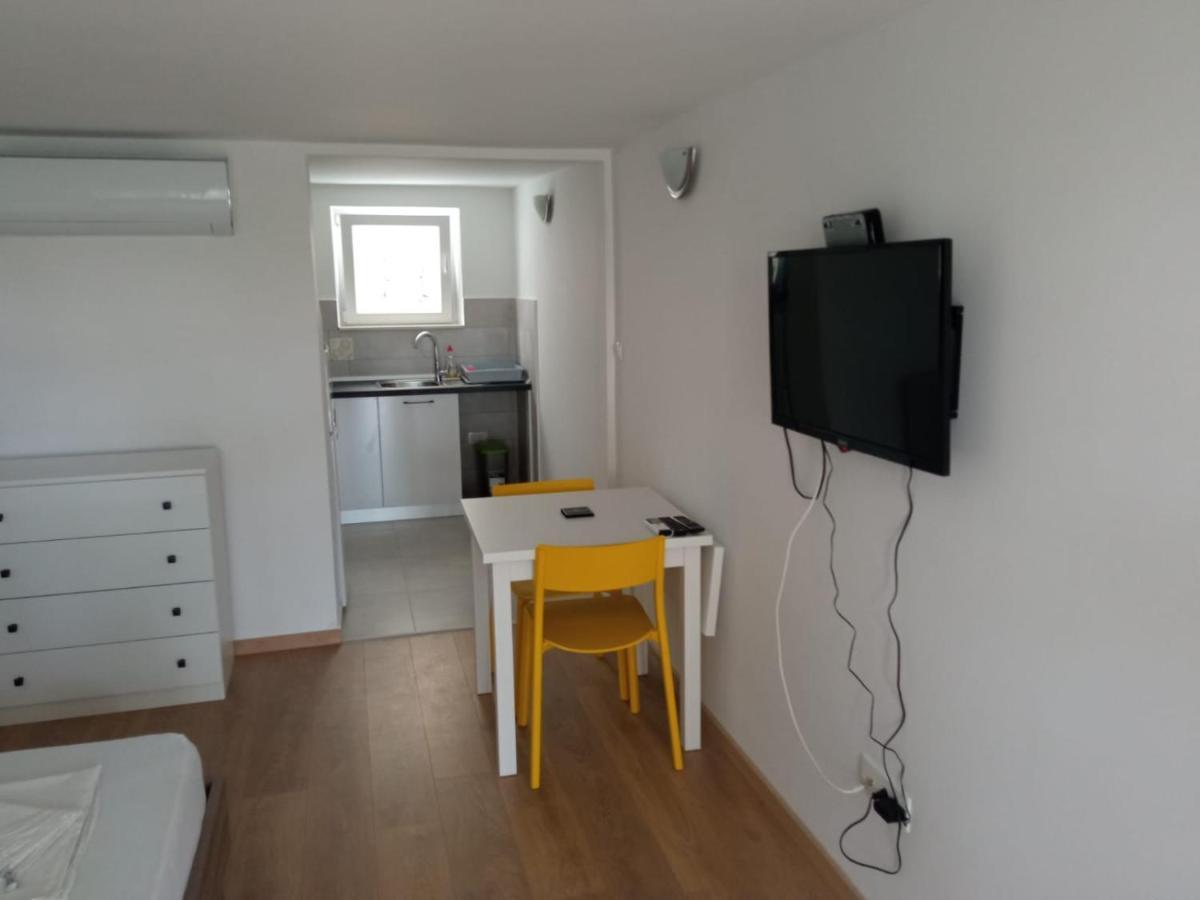 Apartmani Jure Peric Duće Exteriör bild