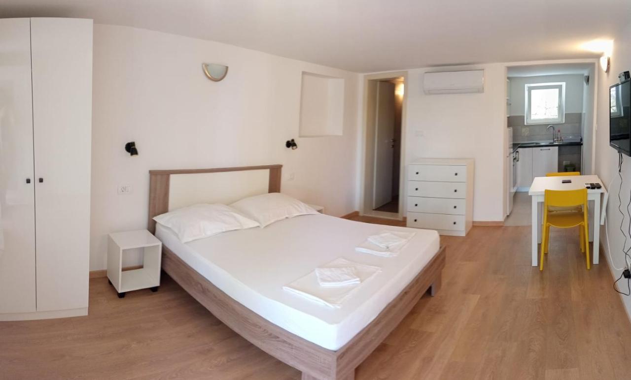 Apartmani Jure Peric Duće Exteriör bild